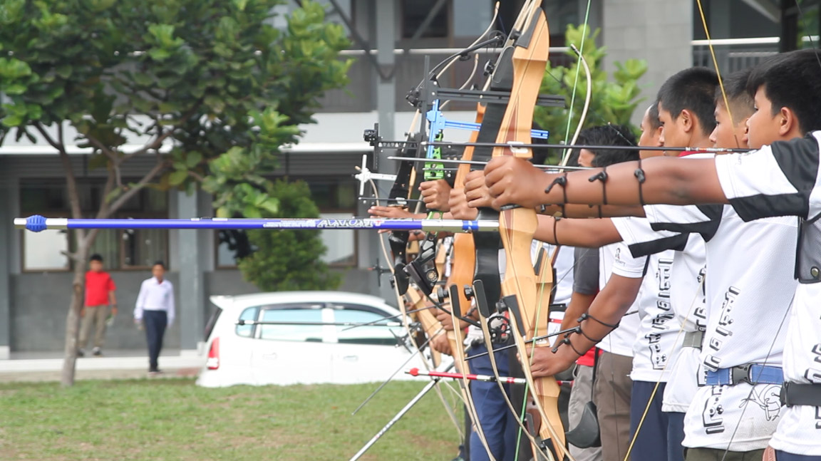 EKSTRAKURIKULER PANAHAN NURUL FIKRI BOARDING SCHOOL LEMBANG